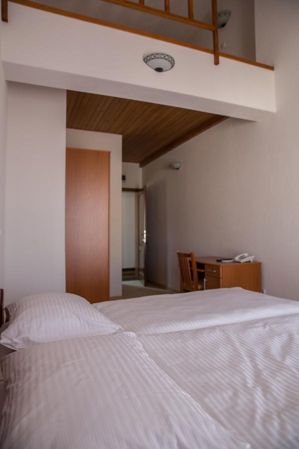 Hotel Knez Купрес Экстерьер фото