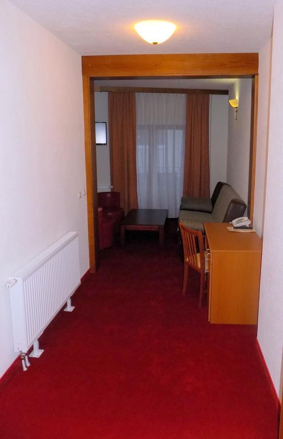 Hotel Knez Купрес Экстерьер фото