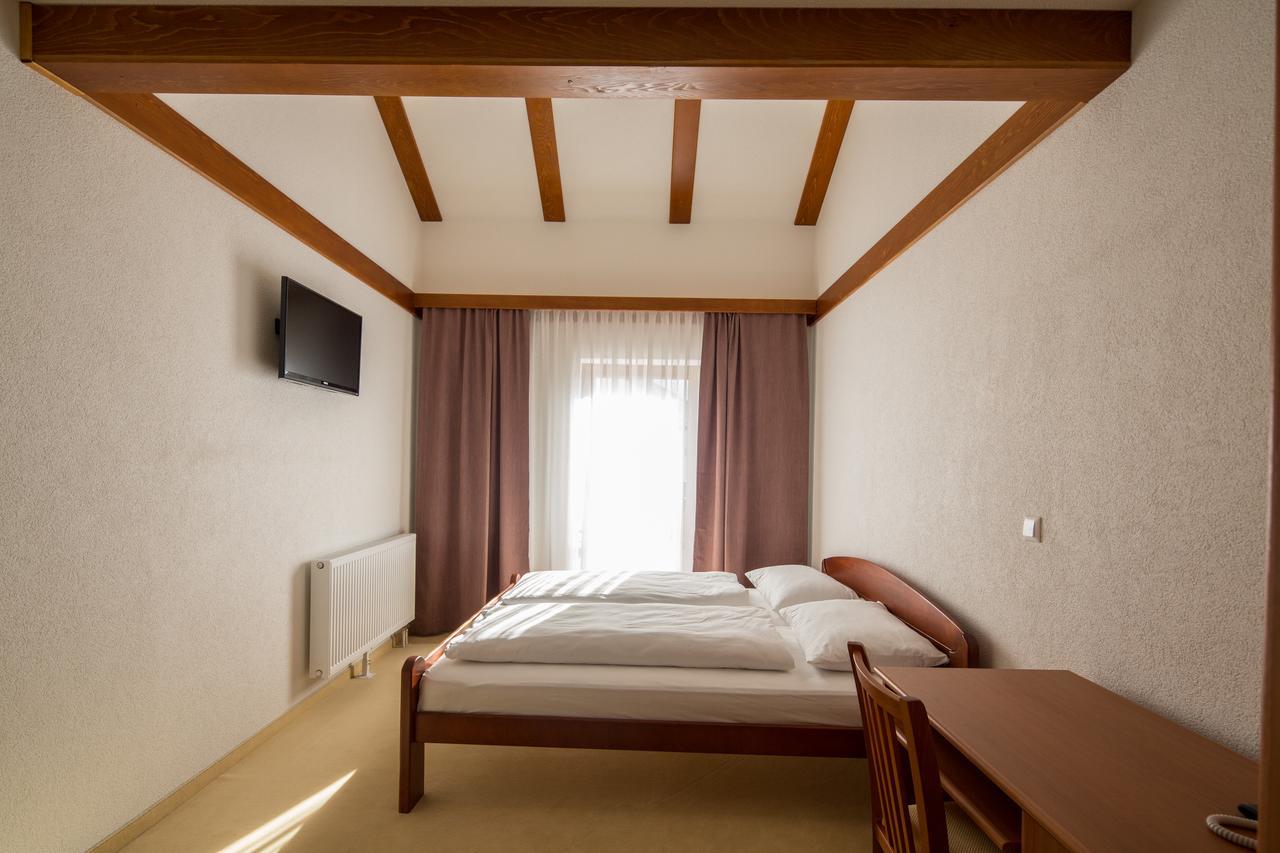 Hotel Knez Купрес Экстерьер фото