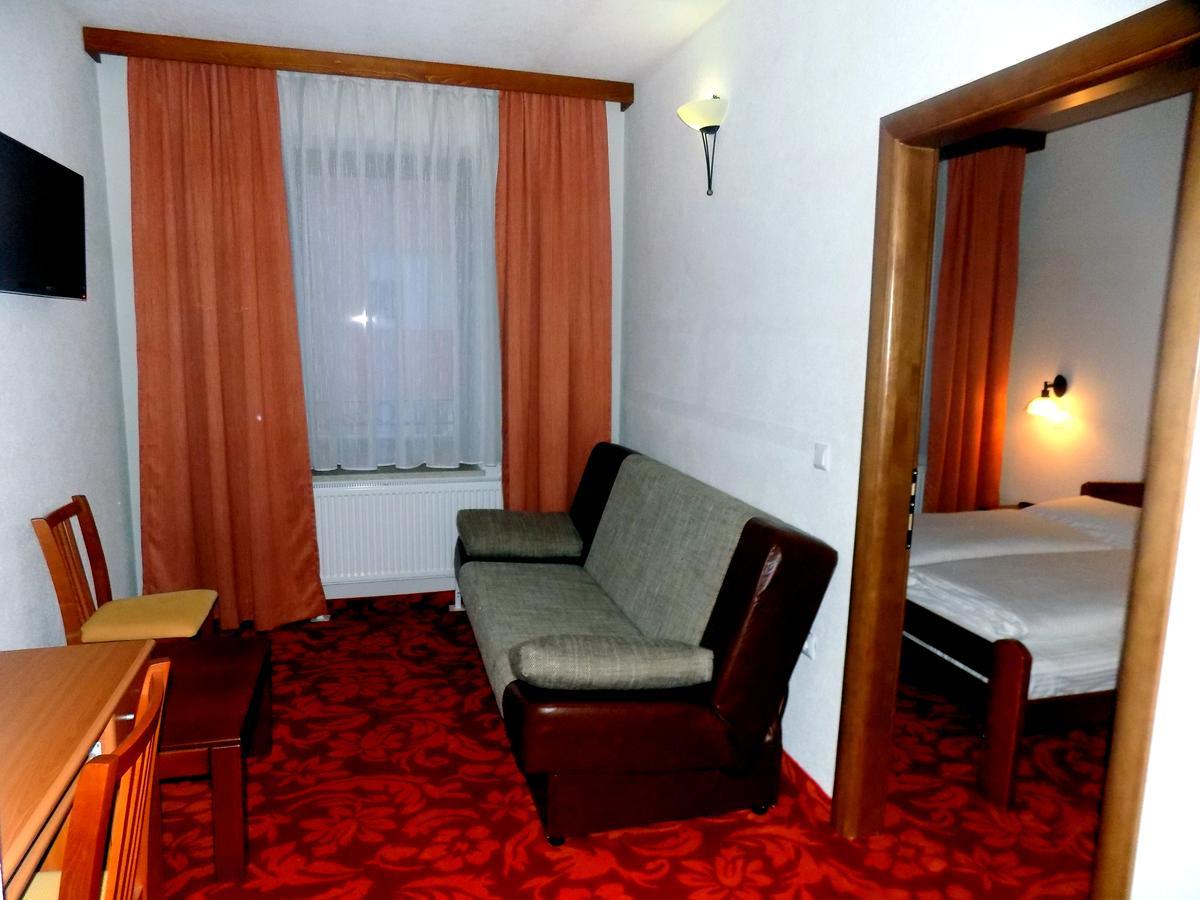Hotel Knez Купрес Экстерьер фото