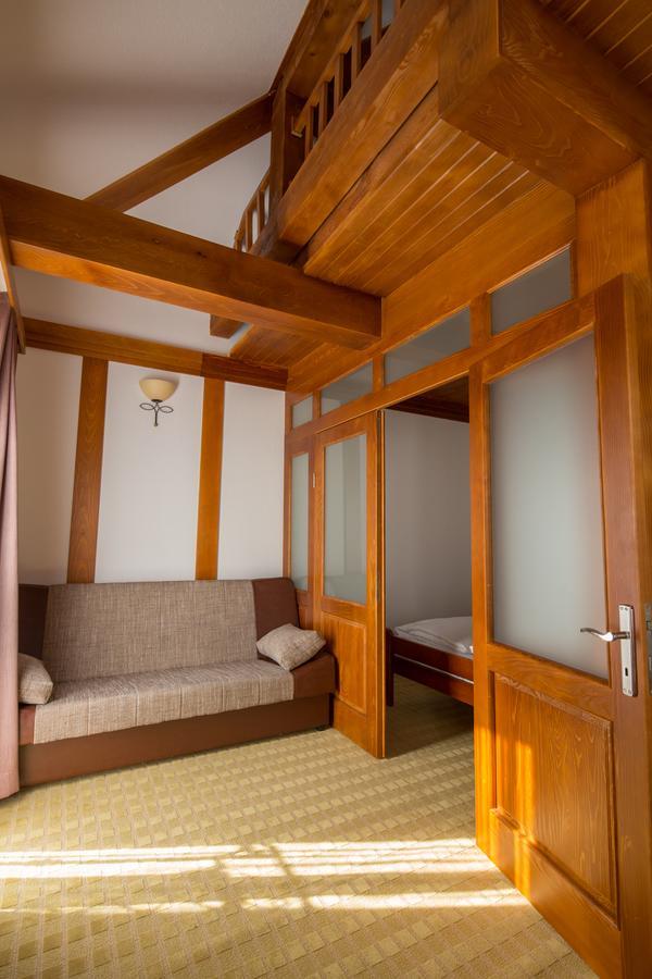 Hotel Knez Купрес Экстерьер фото
