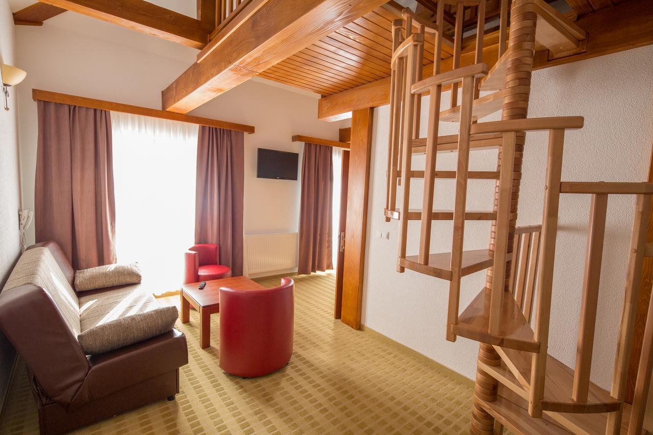 Hotel Knez Купрес Экстерьер фото