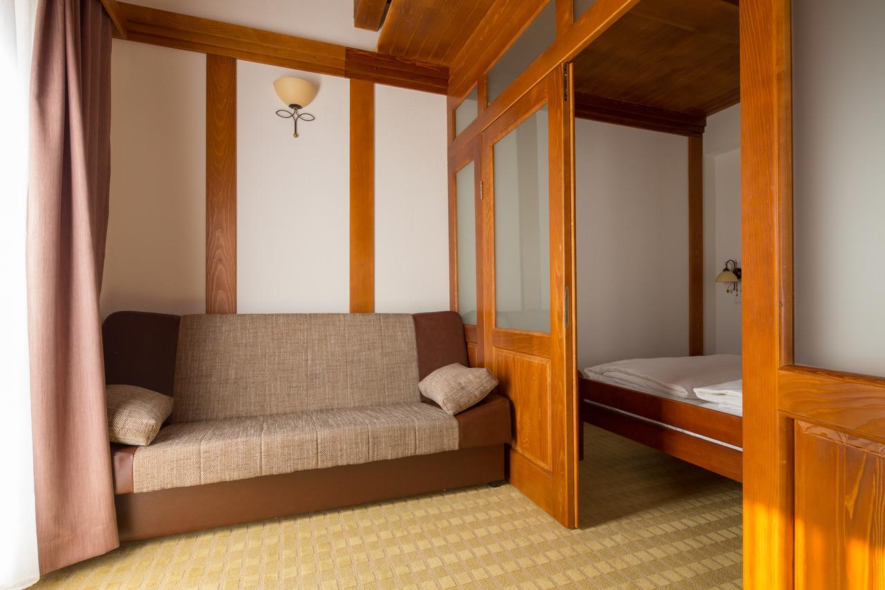 Hotel Knez Купрес Экстерьер фото