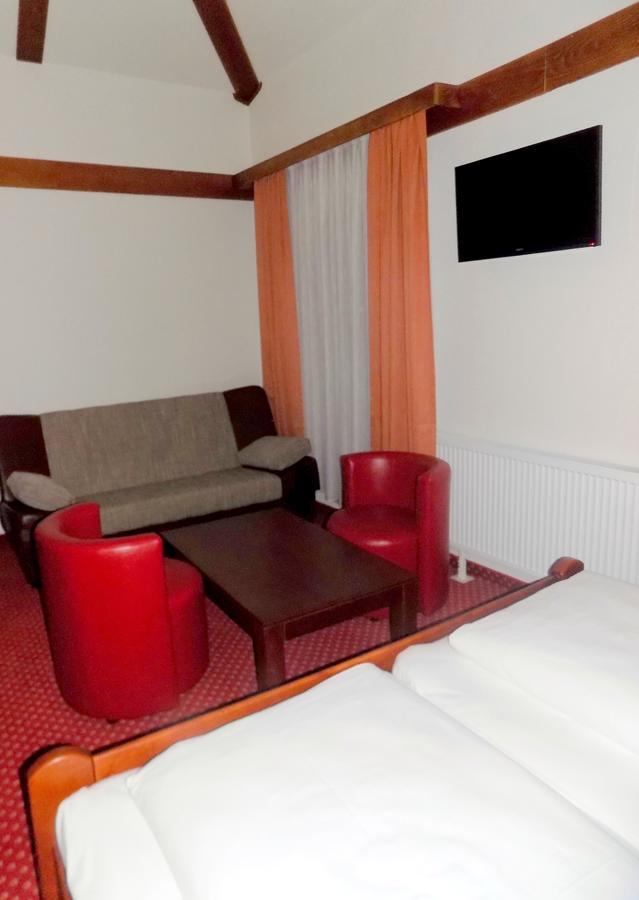 Hotel Knez Купрес Экстерьер фото