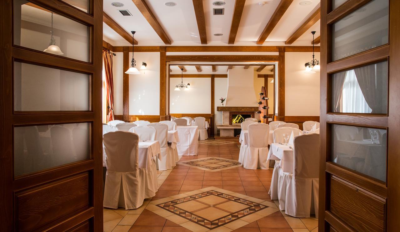 Hotel Knez Купрес Экстерьер фото