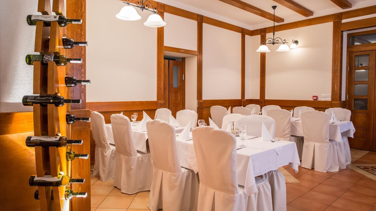 Hotel Knez Купрес Экстерьер фото